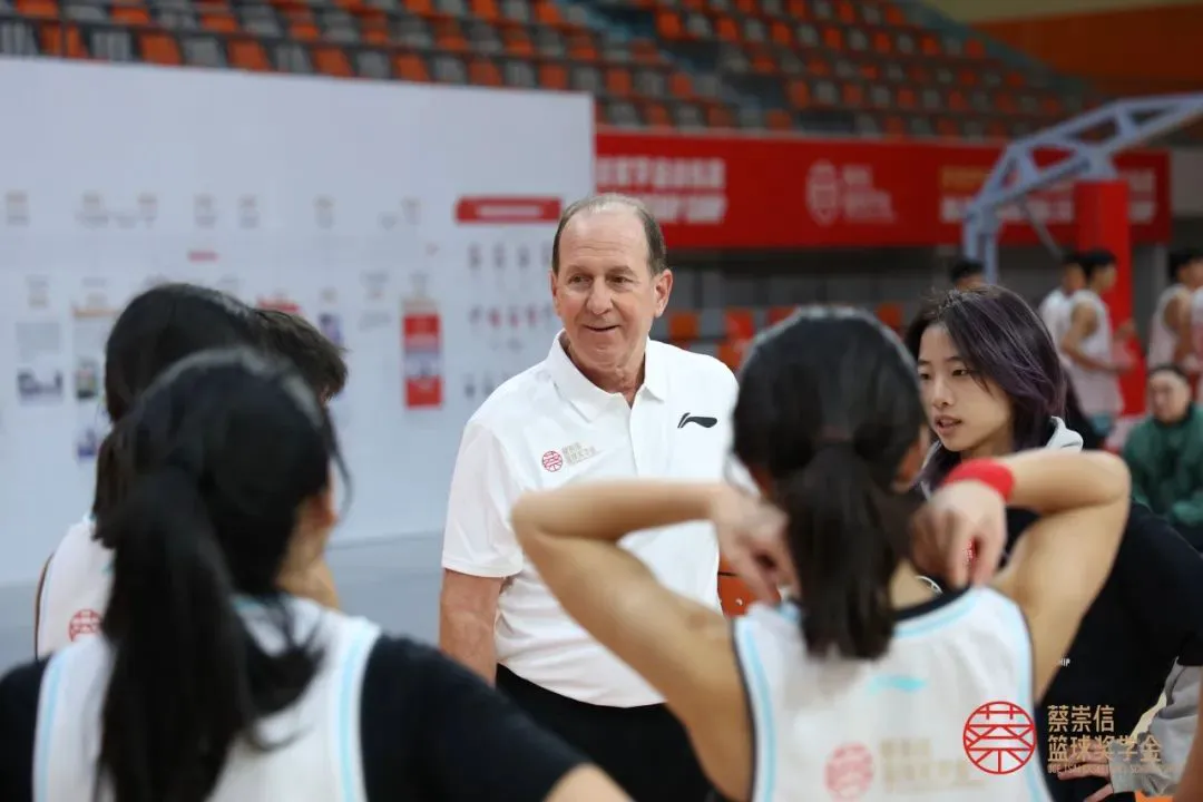 如何制定有效的篮球训练策略以提高球员表现_0